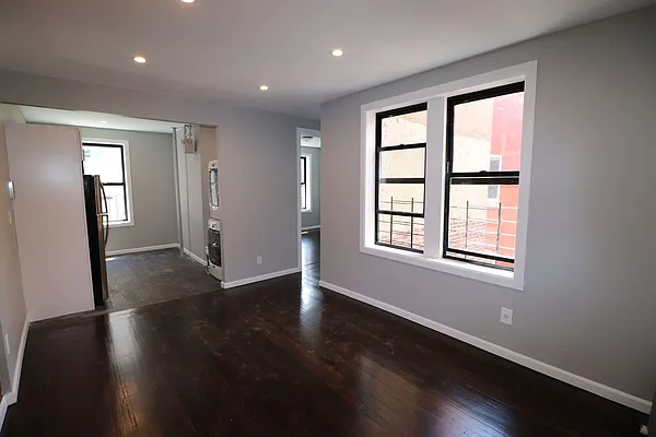 Rented by Bruma Realty LLC | media 22