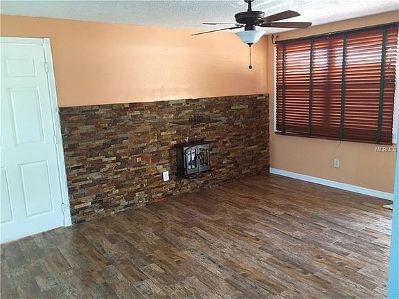 3rd image of 6026 Larmon St