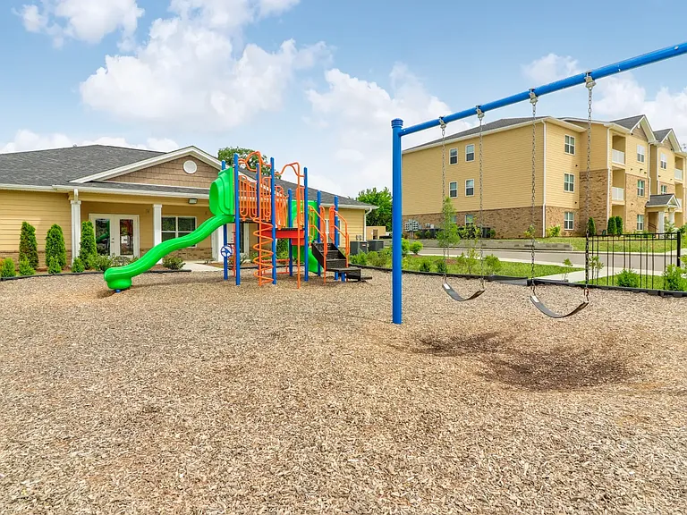 Chaney Ridge Apartments — Photo 14
