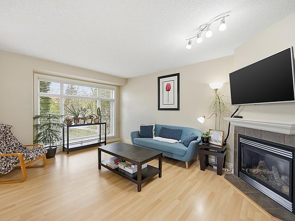 3rd image of 11337 76th Ave NW
