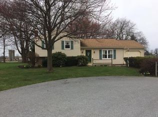 1669 Clover Ln, Landisville, PA 17538