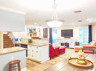 2 Knowles Rd, Sewalls Pt, FL 34996