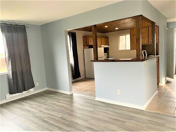 5th image of 1379 Arncliffe Pl