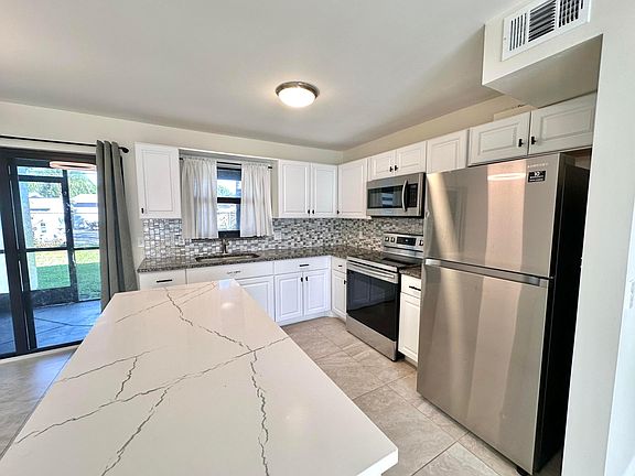 3rd image of 5894 Longbow Lane #1