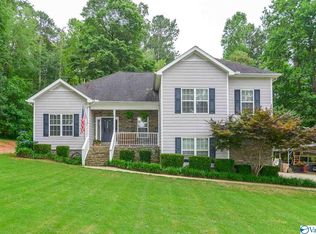 328 Riverview Dr, Decatur, AL 35603