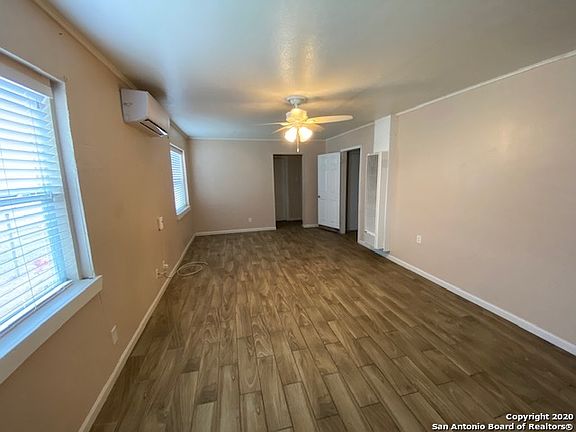 4th image of 414 Garnett Ave APT 1