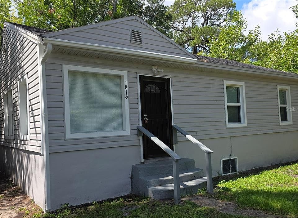 1st image of 1816 E 27th St