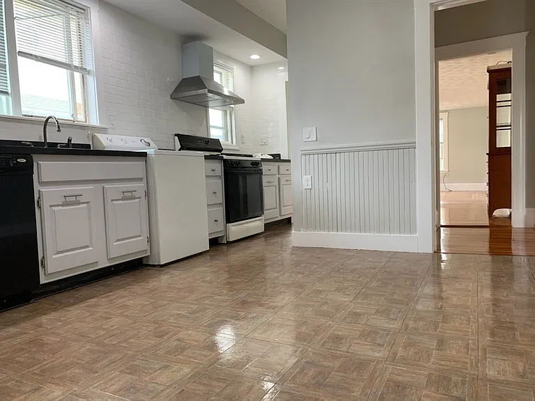 25A Bradbury Ave #2 — Photo 4