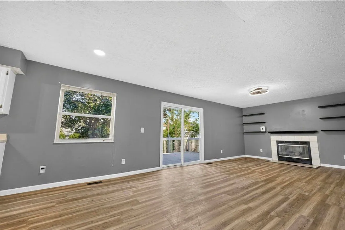 Modern Single Unit Home in Pataskala | 4 Bed 2 Bath | $2750 | Available 8/28/2026 — Photo 3