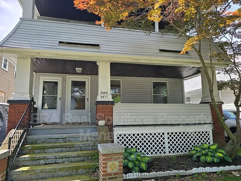 2609 Hood Ave — Photo 2