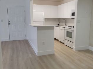 7160 NW 179th St, Hialeah, FL 33015