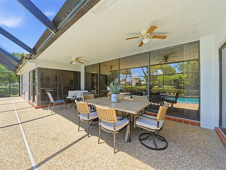 11008 Boca Woods Ln — Photo 41