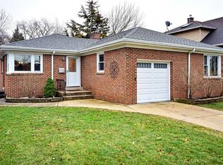 143 N Myrtle Ave, Elmhurst, IL 60126