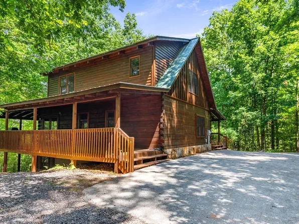140 Bison Trl, Mineral Bluff, GA 30559