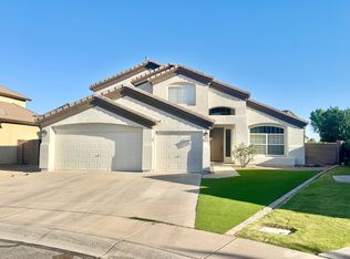 211 E Constitution Dr, Gilbert, AZ 85296