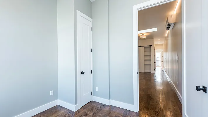 Rented by Nooklyn NYC LLC | media 23