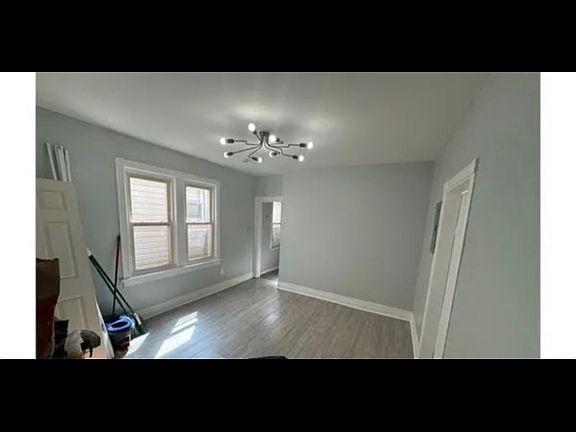 5th image of 189 N 11th St #1L