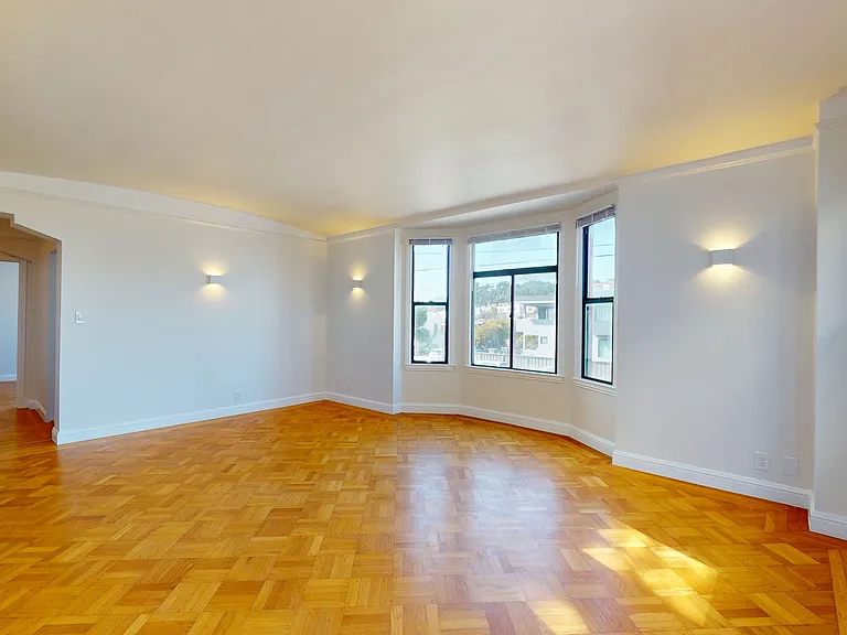 8045 Geary Blvd #102 — Photo 2