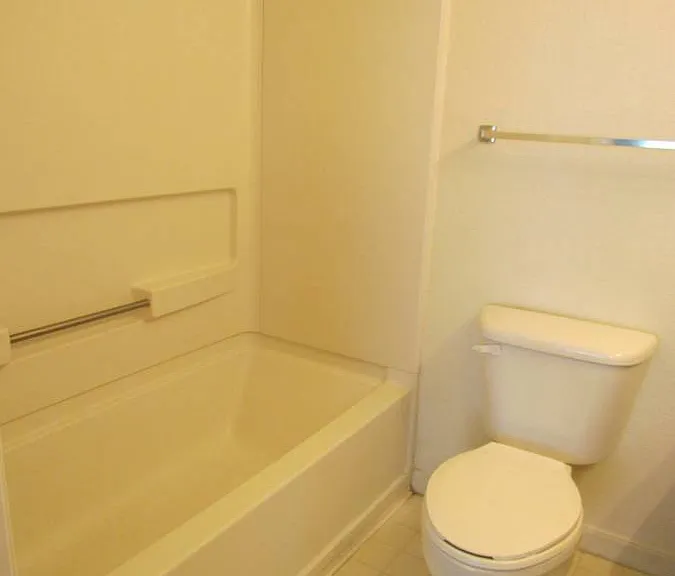 523 Sw Pkwy #101 — Photo 8