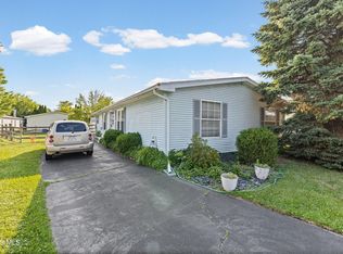 1212 Woolcut Ln, Toledo, OH 43615