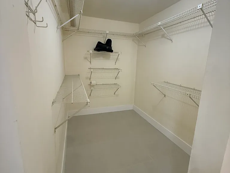 14293 S Kendale Lakes Cir — Photo 10