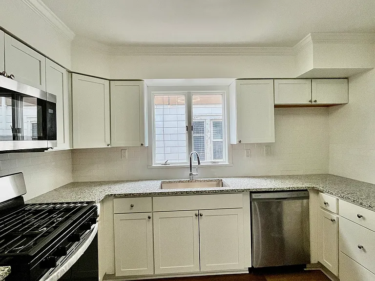292 Hartwell Rd #1 — Photo 11