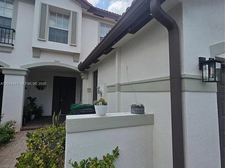 9738 Darlington Pl #9738 — Photo 3
