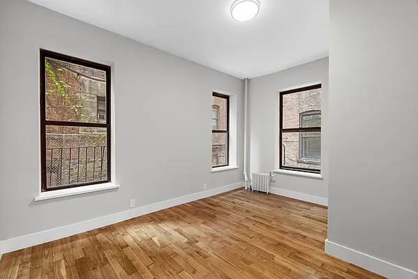 Rented by REAL New York | media 14