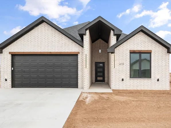 610 E 14th St, Wolfforth, TX 79382