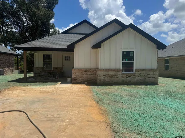 908 Nell St, Tyler, TX 75701