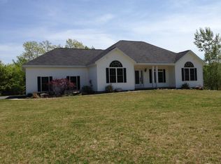 28 Surrey Dr, West Chazy, NY 12992