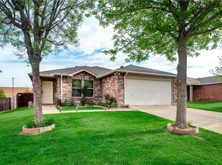 1209 Silent Star Ln, Denton, TX 76210