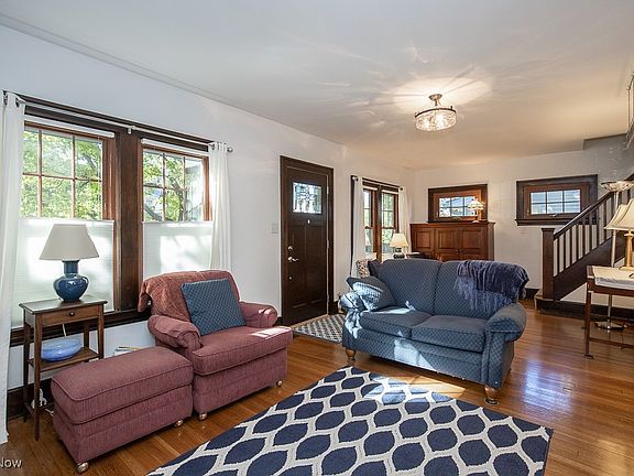 2nd image of 1619 Saint Charles Ave