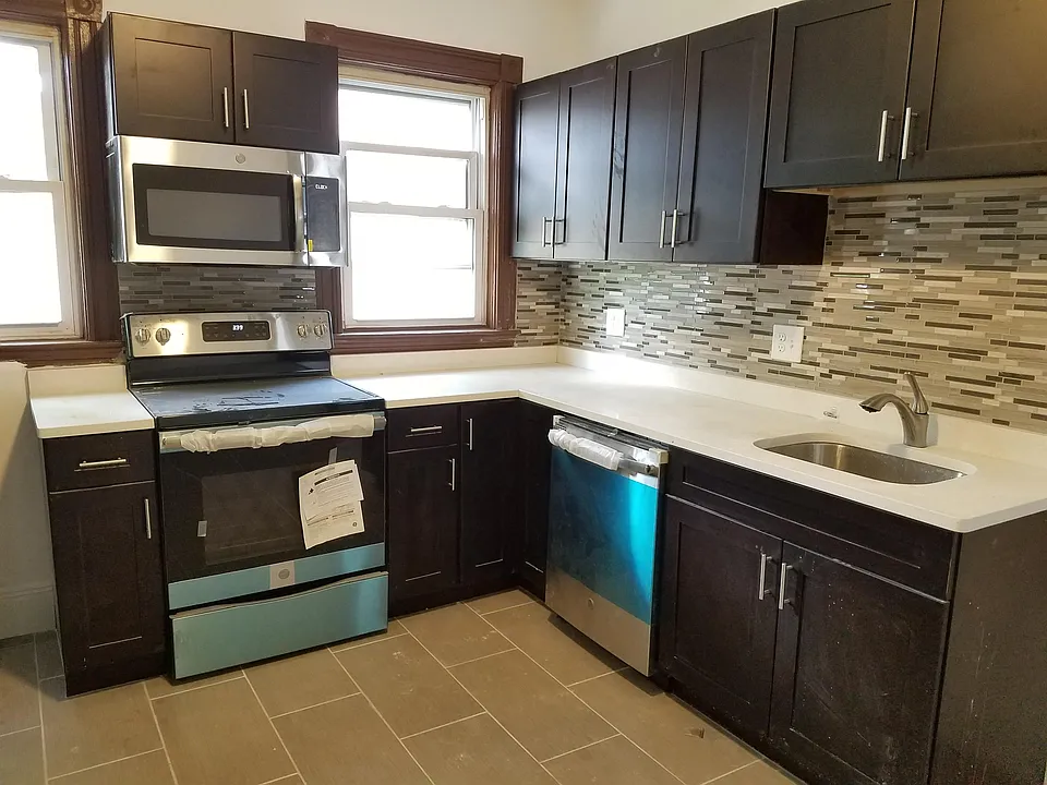 98 Topliff St #1