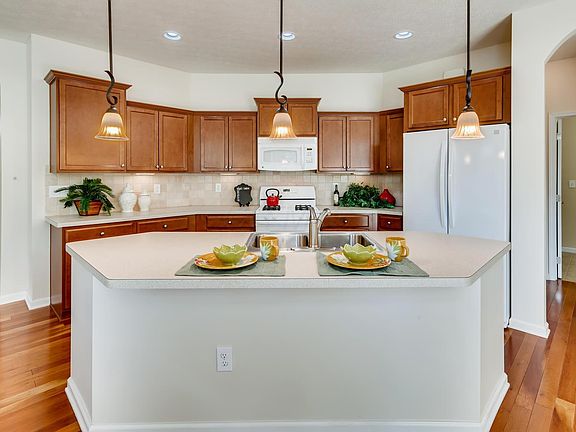 3rd image of 5426 Welbourne Pl #31-542