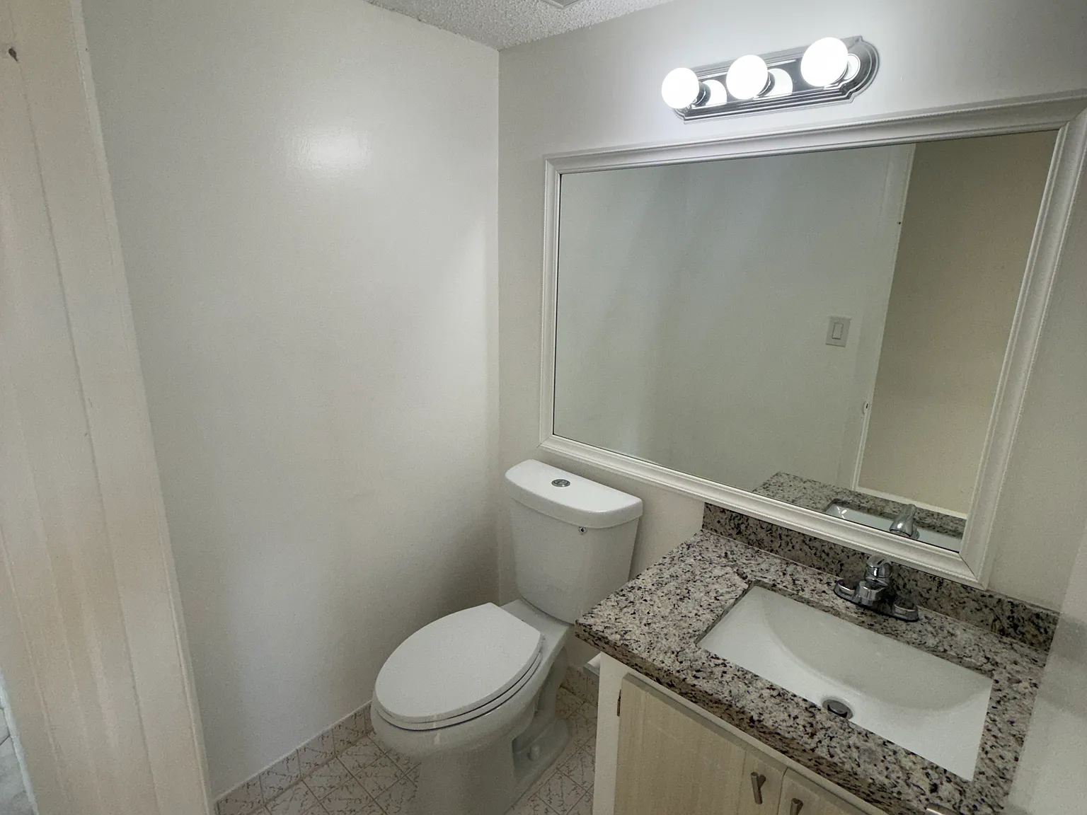 410 NW 68th Ave — Photo 3