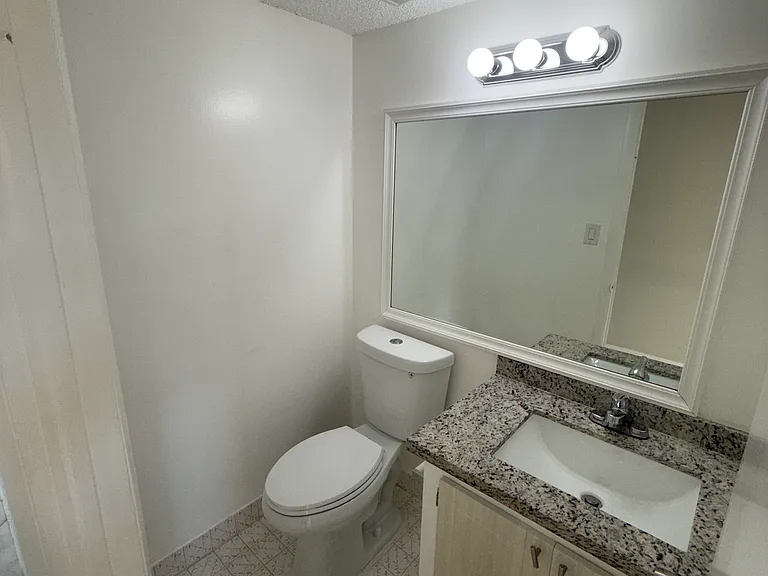 410 NW 68th Ave #306 — Photo 3