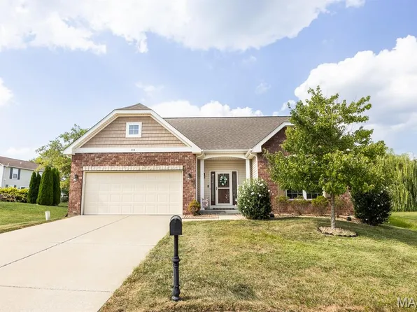 804 Bluff Ridge Ln, Shiloh, IL 62221