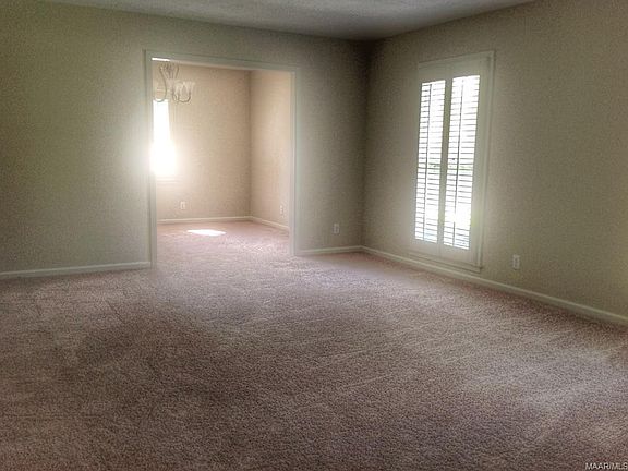3rd image of 115 Ocala Dr