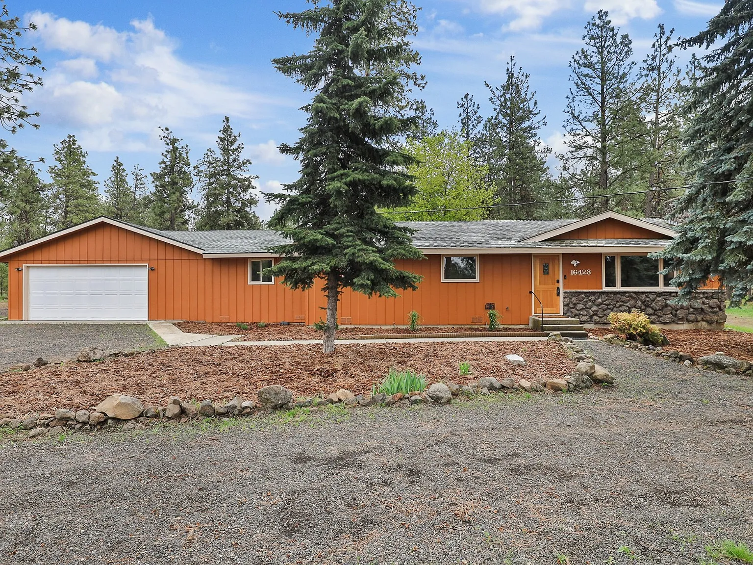S Maple Rd, Spokane — Photo 2