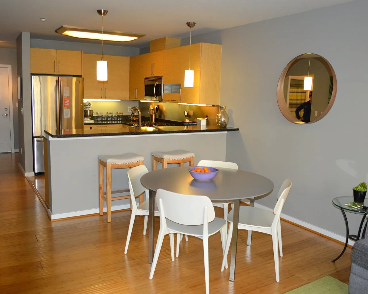 1 bed, 792 sqft, $2,350 — Photo 3