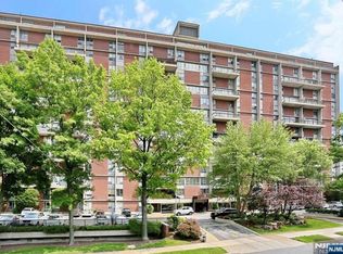 2 Horizon Rd #Penthouse 2, Fort Lee, NJ 07024