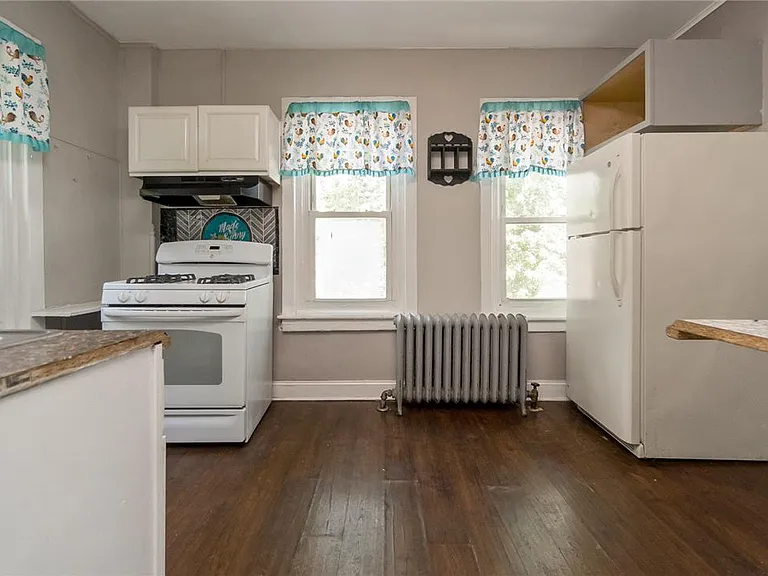 421 N 6th St #2 — Photo 7