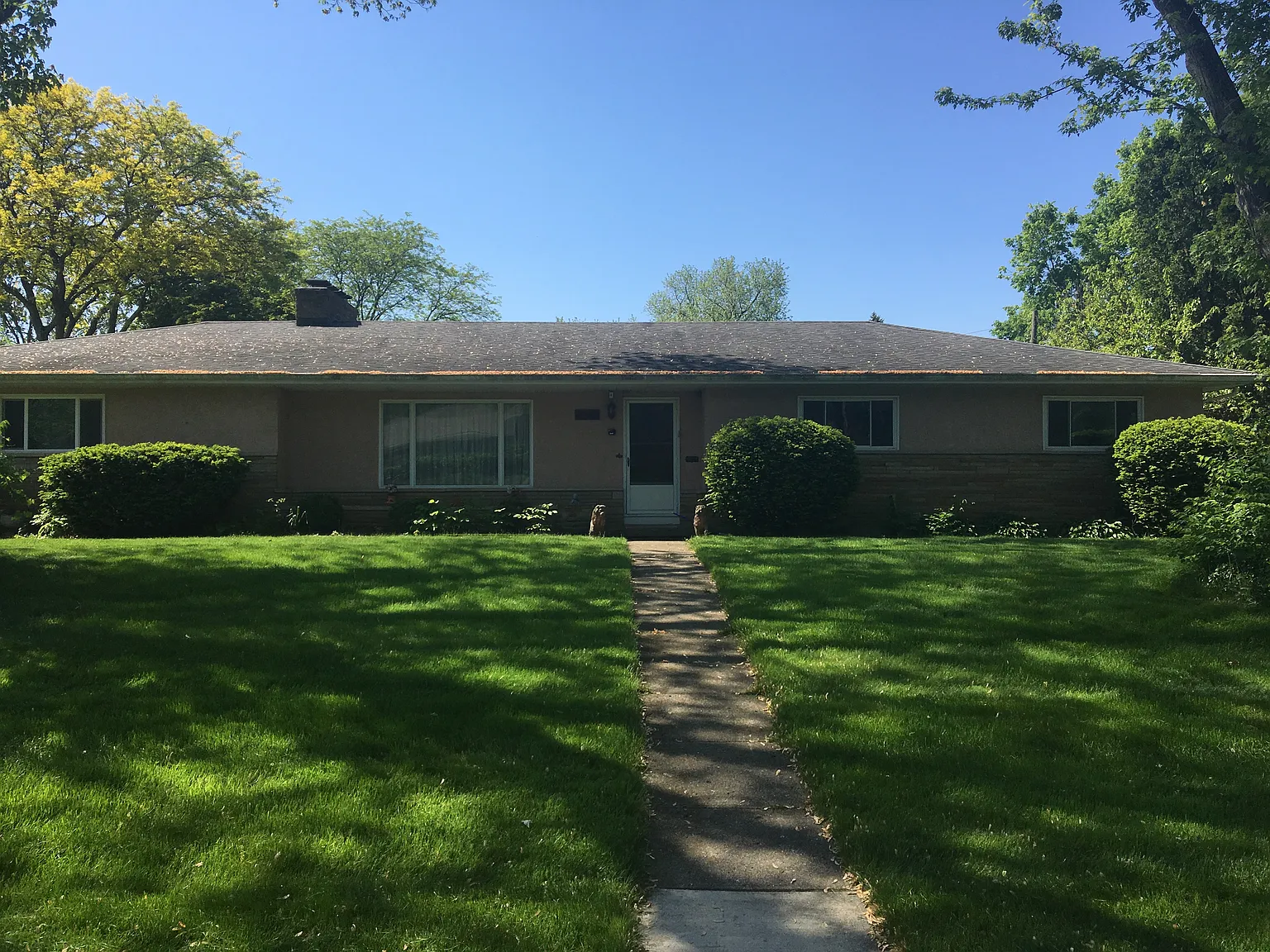 2535 Johnston Rd photo 1