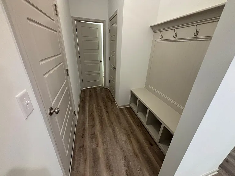 332 Everette Ave — Photo 35