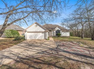 1803 Beaver Pond Ct, Bryan, TX 77807