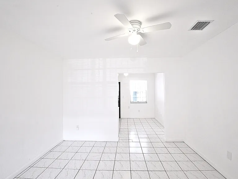 1570 NW 2nd St — Photo 13