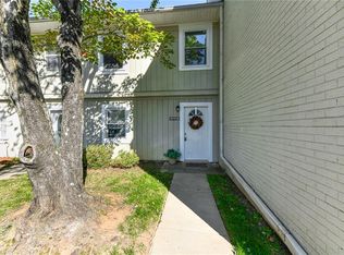 5717D Bramblegate Dr, Greensboro, NC 27409