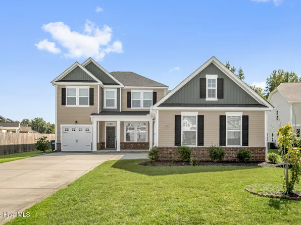 131 Fullcrest Court, Raeford, NC 28376