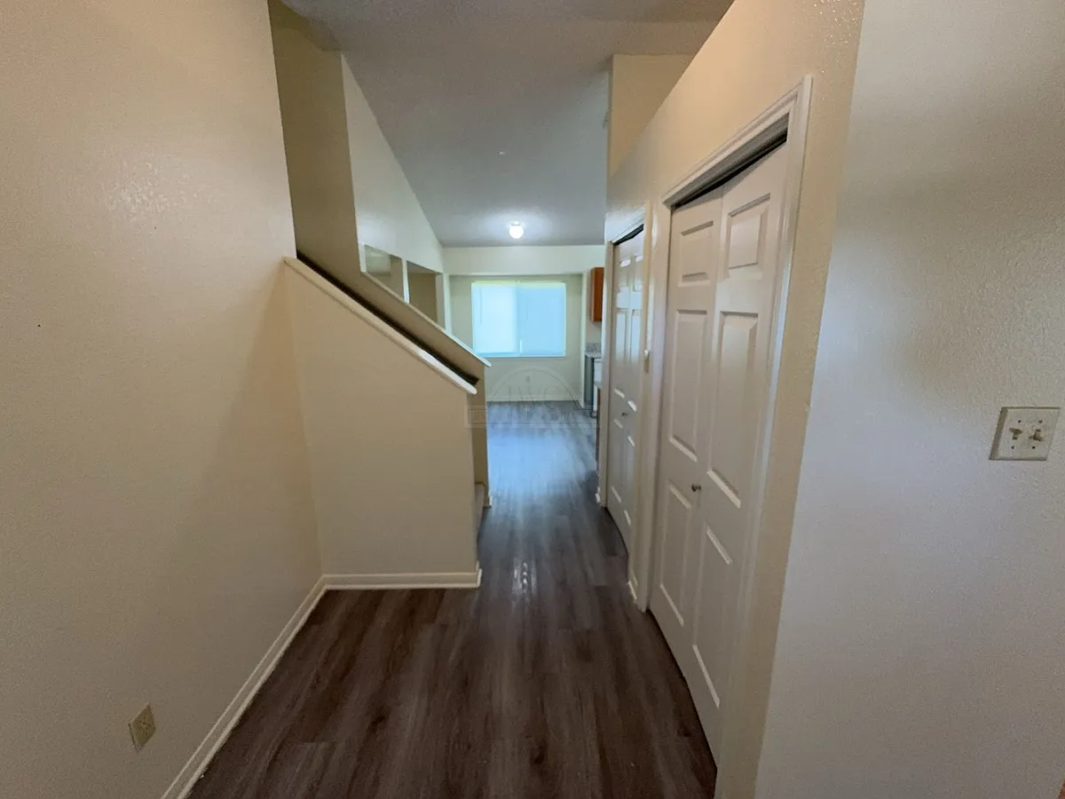 Building Photo - 3804 Water Oak Dr